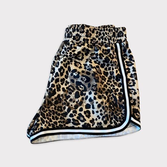 Leopard Print Mini Shorts - Picture 1 of 5